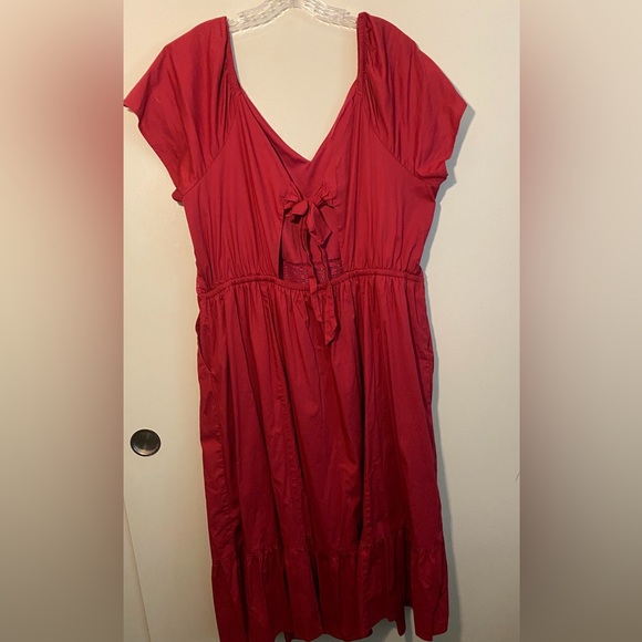 Pre-Loved Torrid Burgundy Maxi Lace Inset Dress Size 3 (22/24) - Picture 4 of 7